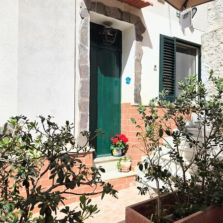 Konukevi Casaro Palermo